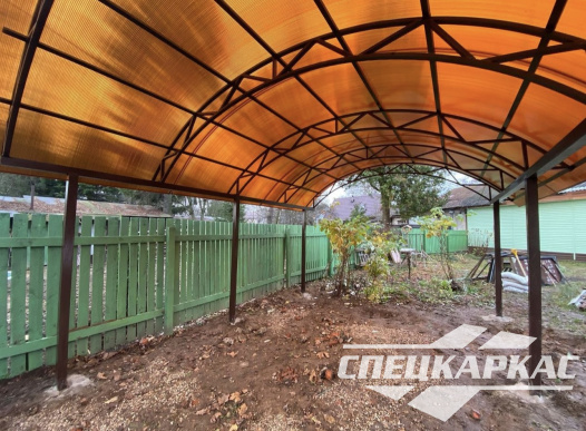 Металлический навес для машины с покрытием из сотового поликарбоната №76 - фото 1719